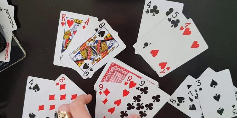 77BET Hướng Dẫn Luật Chơi Bài Cào Đơn Giản Nhất Cho Người Mới 3 Bài cào rùa người nào nhiều điểm nhất sẽ thắng