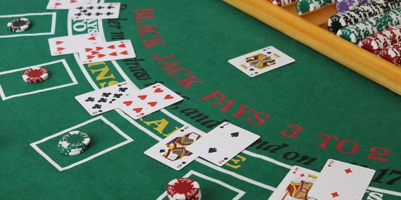 Mẹo Chơi Blackjack Giúp Bạn Chinh Phục Mức Tiền Thưởng Khủng 4 Tách bài hợp lý giúp bạn có thêm các chiến thắng trong bàn chơi